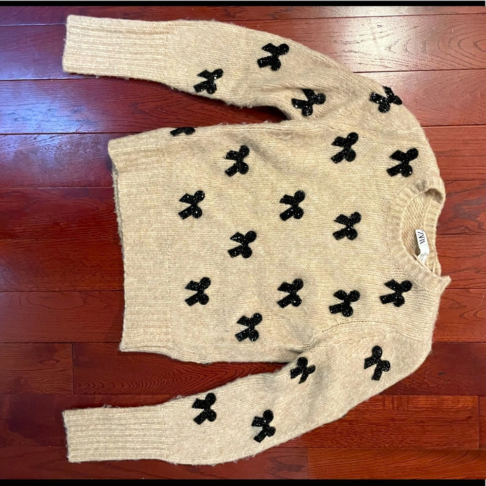 Sparkly bow appliqué Zara sweater